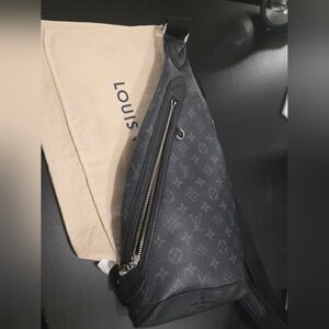 louis vuitton sling bag